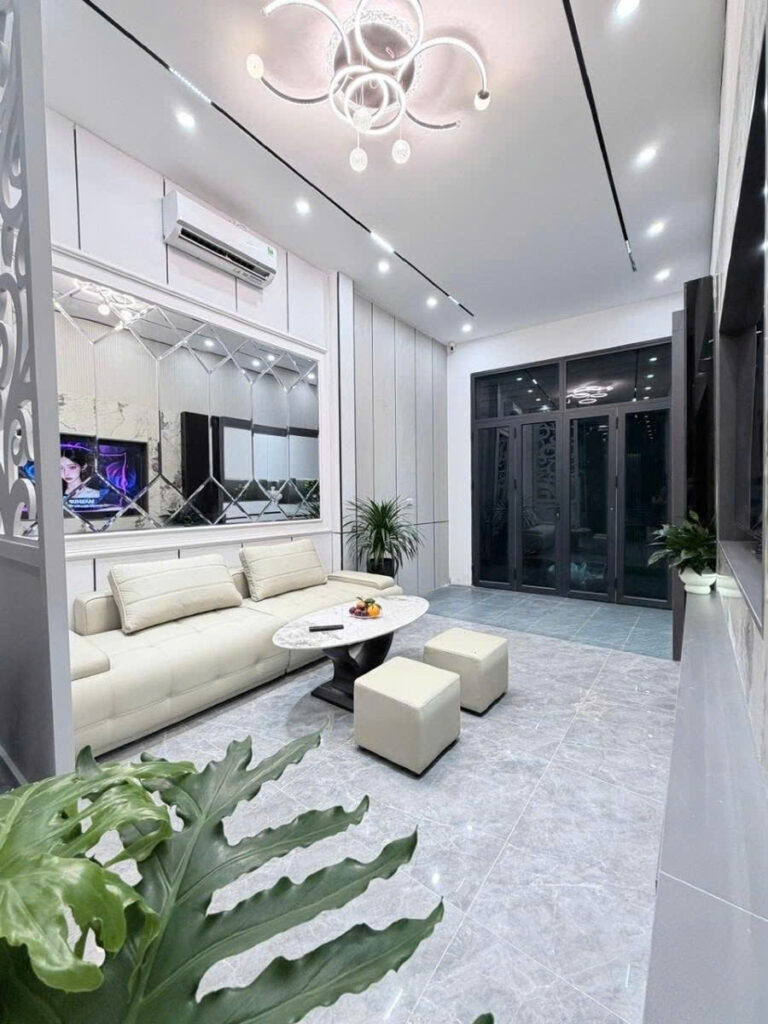 ĐẬP HỘP – NHÀ ĐẸP LUNG LINH – 6 TẦNG THANG MÁY – FULL NỘI THẤT- NHÀ TẦM HIẾM